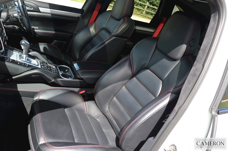 Porsche Cayenne Turbo 4.8 Tiptronic Petrol