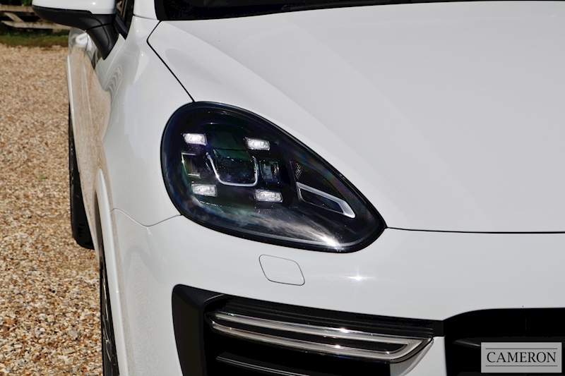Porsche Cayenne Turbo 4.8 Tiptronic Petrol