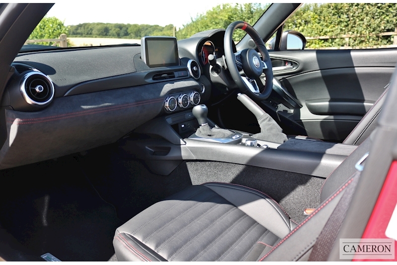 Abarth Spider Abarth 124 Spider 1.4 Turbo Multiair 170hp Automat Convertible 1.4 Automatic Petrol