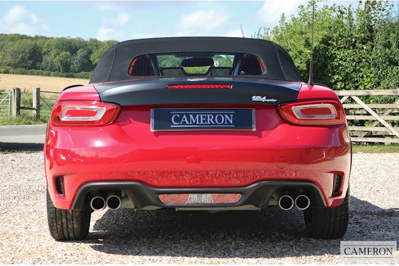 Abarth Spider Abarth 124 Spider 1.4 Turbo Multiair 170hp Automat Convertible 1.4 Automatic Petrol