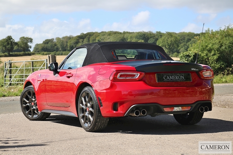 Abarth Spider Abarth 124 Spider 1.4 Turbo Multiair 170hp Automat Convertible 1.4 Automatic Petrol