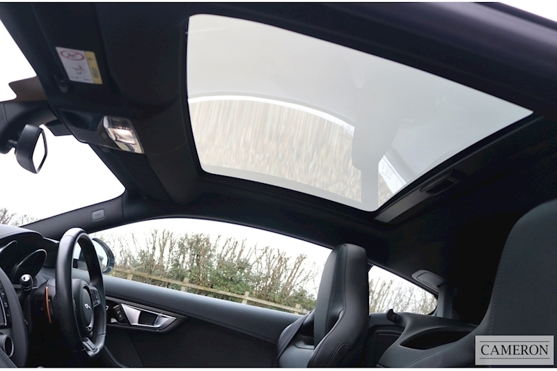 Jaguar F-Type 3.0 V6 Supercharged Coupe Automatic