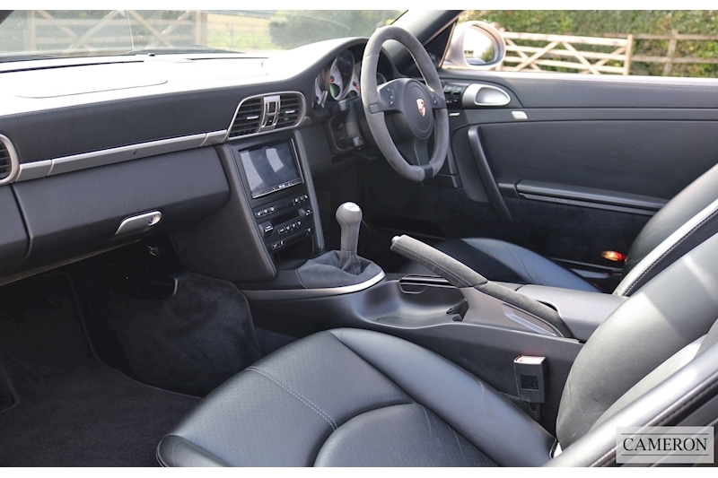 Porsche 911 997 Carrera 4 S Gen 2 Cabriolet 3.8 2dr Convertible Manual Petrol