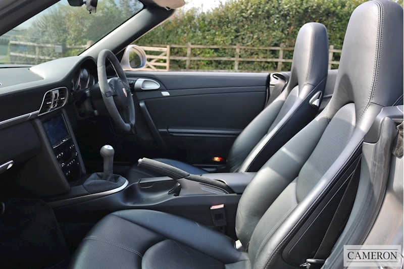 Porsche 911 997 Carrera 4 S Gen 2 Cabriolet 3.8 2dr Convertible Manual Petrol