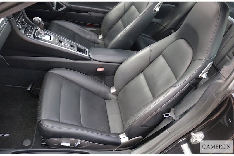 Porsche 911 991 Carrera 4 S Coupe 3.8 2dr Coupe PDK Petrol