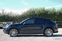 Porsche Macan GTS SUV 3.0 PDK Petrol