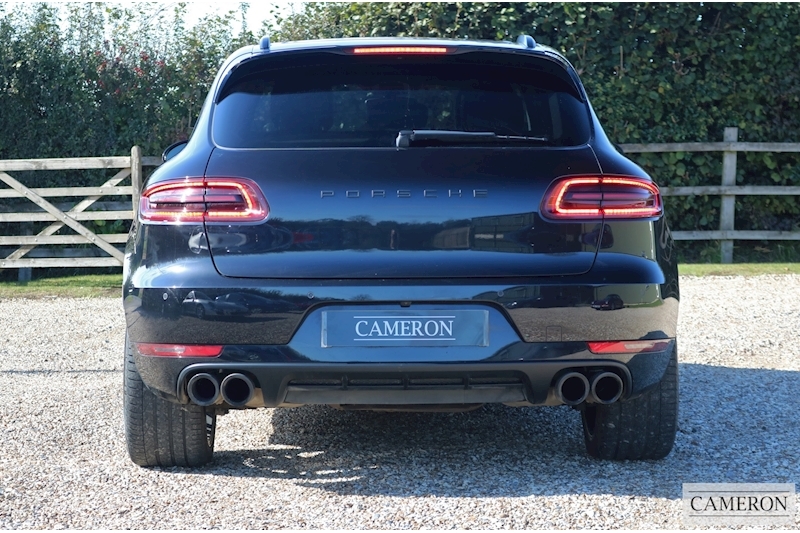 Porsche Macan GTS SUV 3.0 PDK Petrol