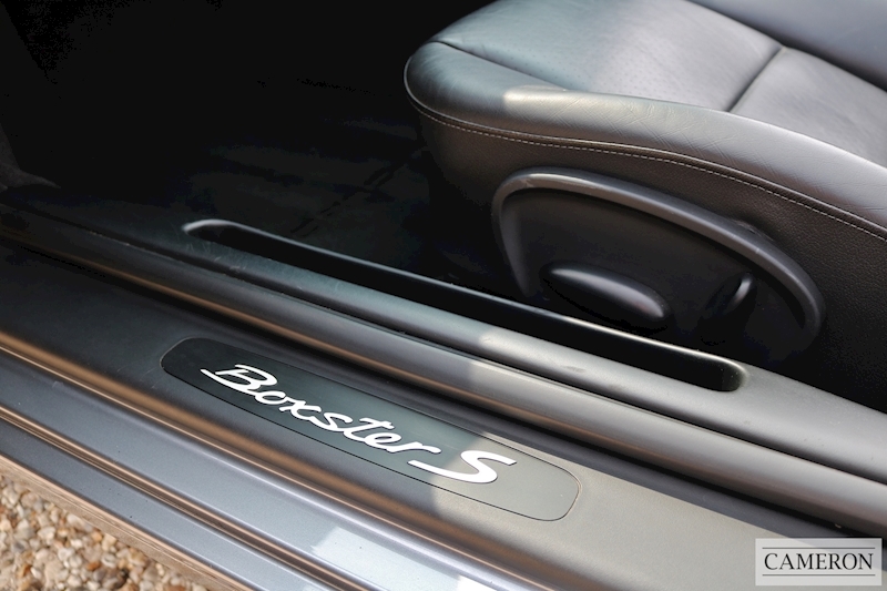 Porsche Boxster 986 S Convertible 3.2 Manual Petrol