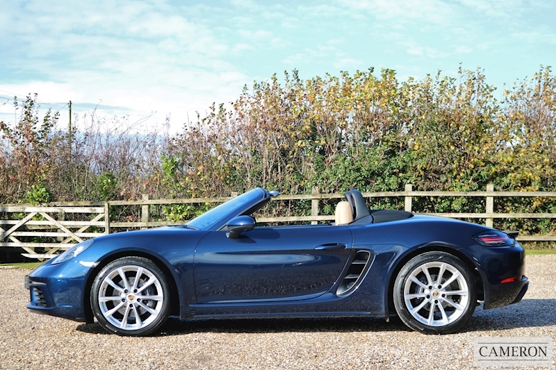 718 Boxster 2.0 Convertible PDK Petrol