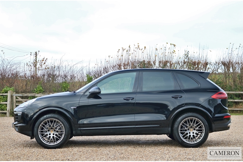 Cayenne Platinum Edition SUV 3.0 Tiptronic Diesel