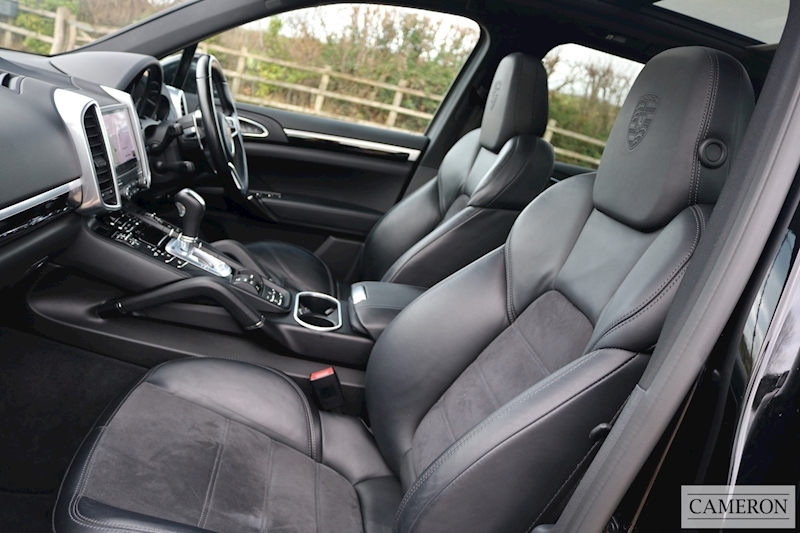 Porsche Cayenne Platinum Edition SUV 3.0 Tiptronic Diesel