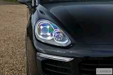 Porsche Cayenne Platinum Edition SUV 3.0 Tiptronic Diesel