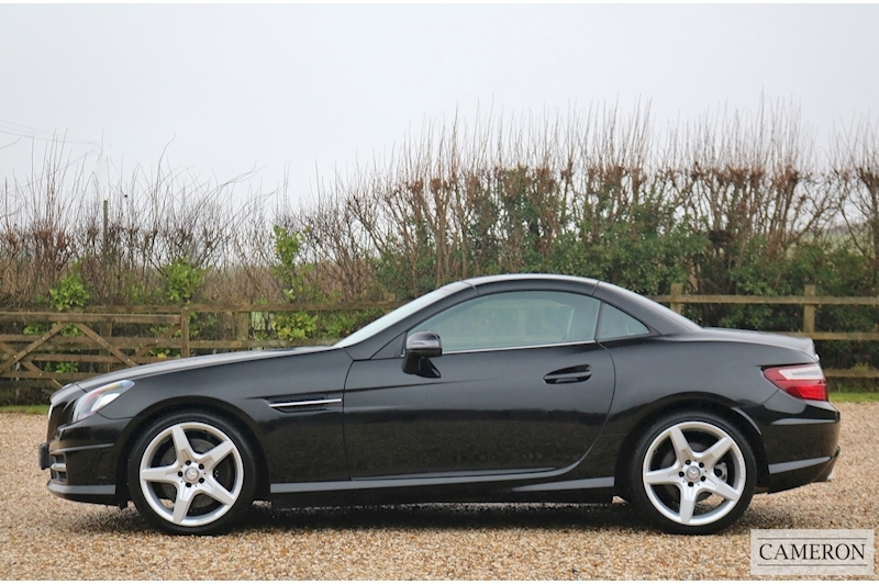 Mercedes-Benz 1.8 SLK250 BlueEFFICIENCY AMG Sport Convertible 2dr Petrol 7G-Tronic Plus (s/s) (153 g/km, 204 bhp)