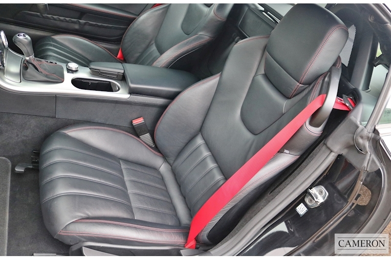 Mercedes-Benz 1.8 SLK250 BlueEFFICIENCY AMG Sport Convertible 2dr Petrol 7G-Tronic Plus (s/s) (153 g/km, 204 bhp)