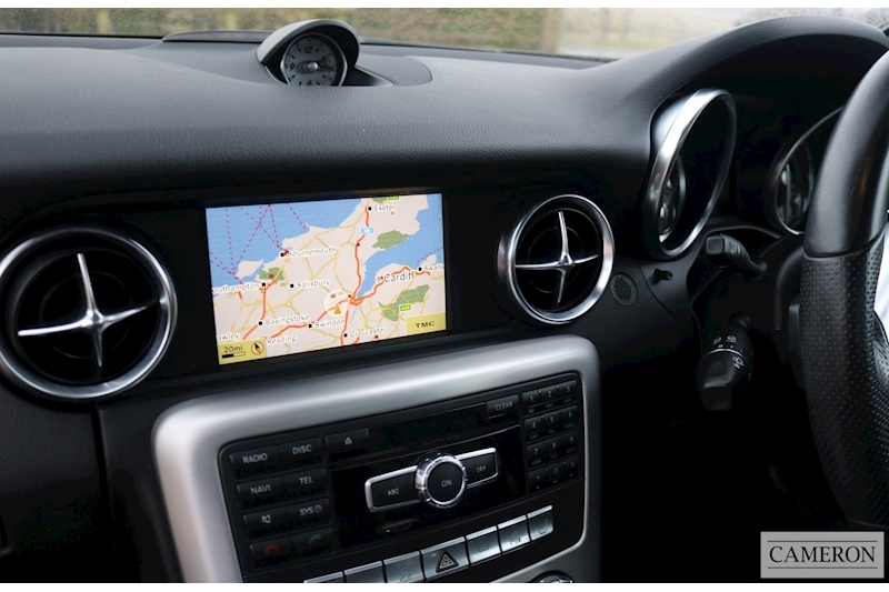 Mercedes-Benz 1.8 SLK250 BlueEFFICIENCY AMG Sport Convertible 2dr Petrol 7G-Tronic Plus (s/s) (153 g/km, 204 bhp)