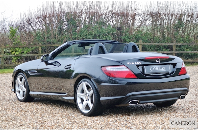 Mercedes-Benz 1.8 SLK250 BlueEFFICIENCY AMG Sport Convertible 2dr Petrol 7G-Tronic Plus (s/s) (153 g/km, 204 bhp)