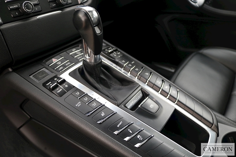 Porsche 3.0 V6 S SUV 5dr Petrol PDK 4WD (s/s) (340 ps)