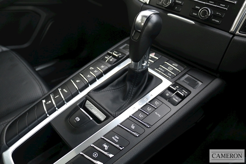 Porsche 3.0 V6 S SUV 5dr Petrol PDK 4WD (s/s) (340 ps)