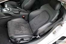 Audi R8 4.2 V8 Quattro 4.2 2dr Coupe Manual Petrol