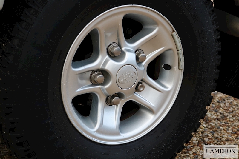 Land Rover Defender 90 XS 2.4 TDCi Station Wagon 3dr