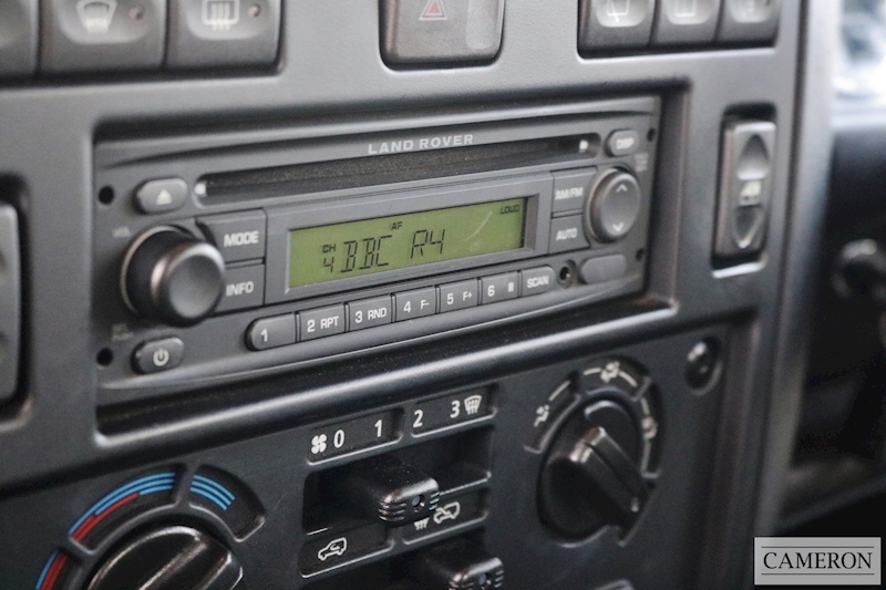 Land Rover Defender 90 XS 2.4 TDCi Station Wagon 3dr