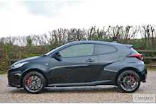 Toyota Yaris Gr-Y Circuit 1.6 Hatchback Manual Petrol