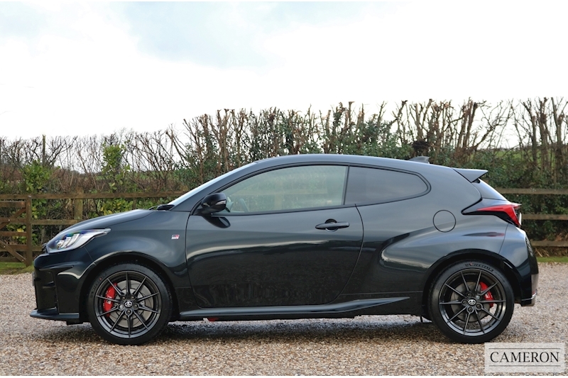 Toyota Yaris Gr-Y Circuit 1.6 Hatchback Manual Petrol