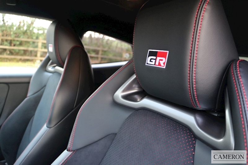 Toyota Yaris Gr-Y Circuit 1.6 Hatchback Manual Petrol