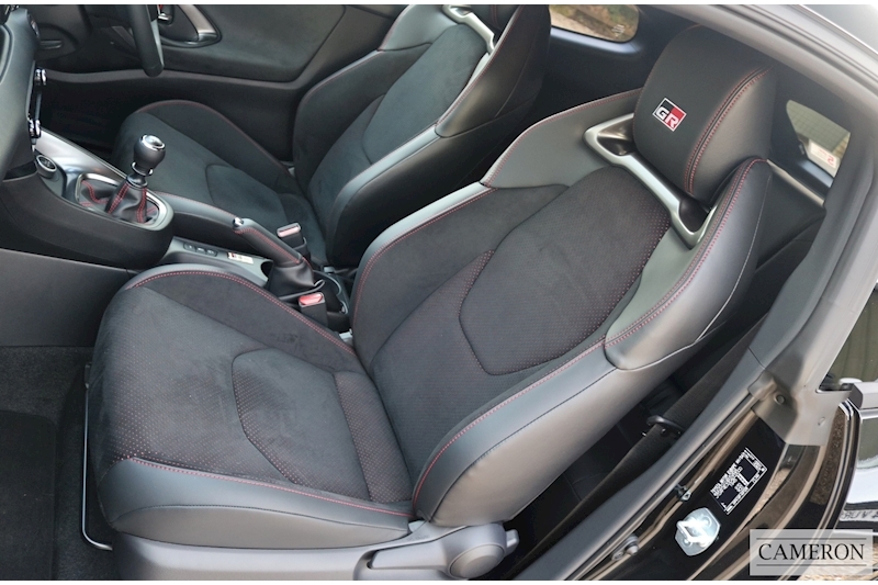 Toyota Yaris Gr-Y Circuit 1.6 Hatchback Manual Petrol