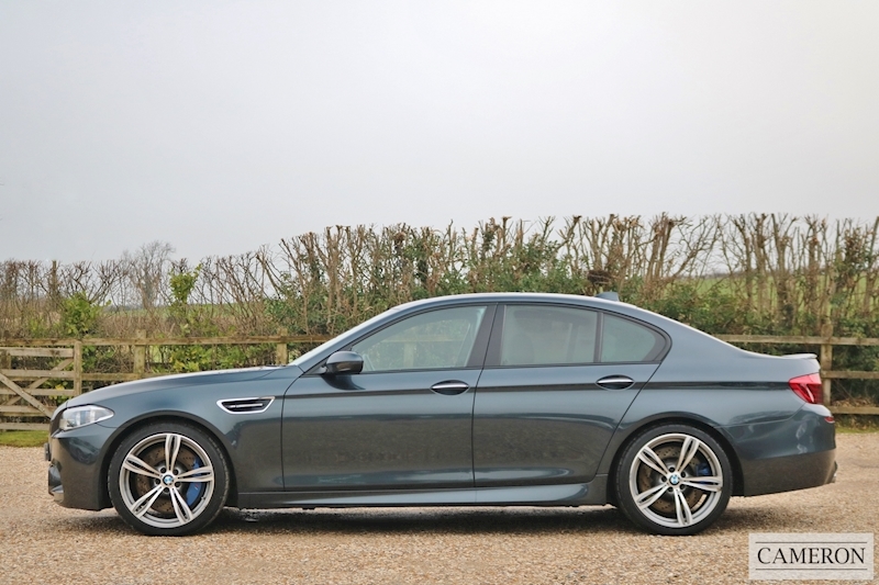 BMW 4.4 V8 Saloon 4dr Petrol M DCT (231 g/km, 560 bhp)