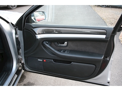 5.2 Fsi Quattro V10 auto 5.2 4dr Saloon Automatic Petrol