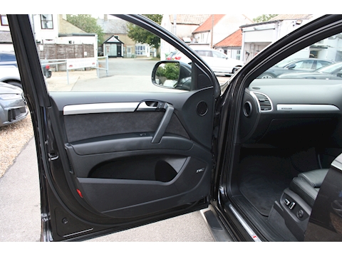 3.0 TDIcd V6 S line SUV 5dr Diesel Tiptronic quattro Euro 6 (s/s) (245 ps)