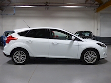 Ford Focus 2012 Zetec - Thumb 19