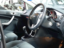 Ford Fiesta 2011 Zetec - Thumb 12