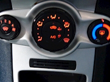 Ford Fiesta 2011 Zetec - Thumb 17