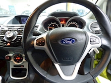 Ford Fiesta 2010 Titanium - Thumb 10