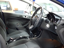 Ford Fiesta 2013 Zetec - Thumb 10