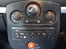 Renault Clio 2010 I-Music 16V - Thumb 10