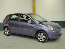 Ford Fiesta 2006 Freedom 16V - Thumb 6