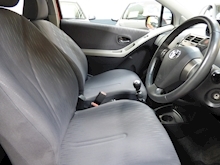 Toyota Yaris 2009 Vvt-I Tr - Thumb 11