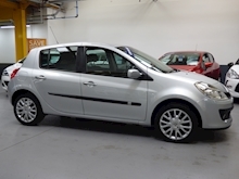 Renault Clio 2009 Dynamique Dci 86 - Thumb 4