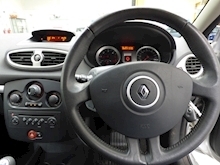 Renault Clio 2009 Dynamique Dci 86 - Thumb 10