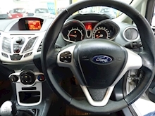 Ford Fiesta 2010 Zetec - Thumb 7