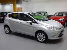 Ford Fiesta 2010 Zetec - Thumb 19