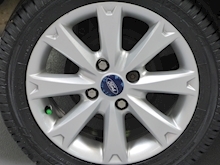 Ford Fiesta 2010 Zetec - Thumb 15