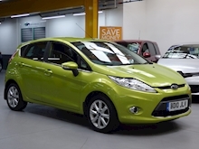 Ford Fiesta 2010 Zetec - Thumb 4