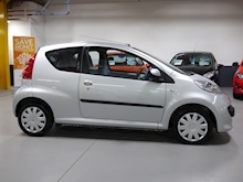 Peugeot 107 2009 Urban Move - Thumb 2