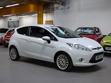 Ford Fiesta 2012 Titanium - Thumb 22