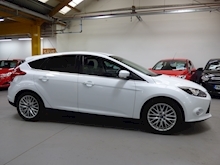 Ford Focus 2011 Zetec - Thumb 17