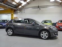 Vauxhall Astra 2013 Sri - Thumb 6
